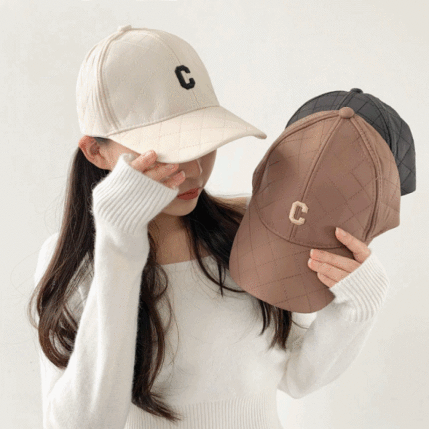 [무배] 퀄팅 누빔 C자수 볼캡 모자 3color